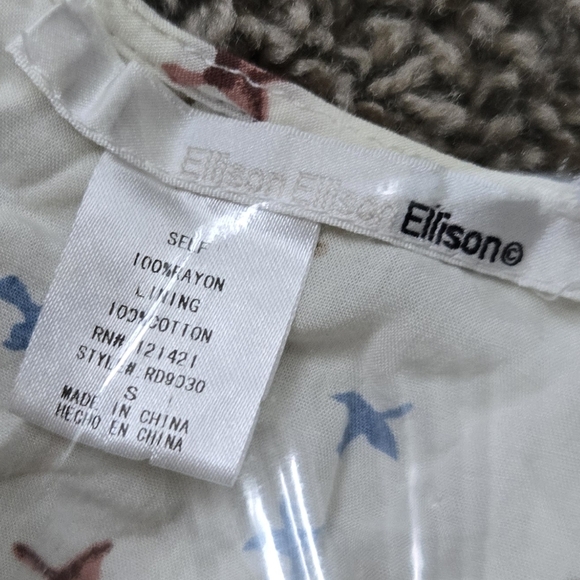 Ellison White Casual Dress With Bird Red Blue Print Sleeveless Tank Small - Picture 2 of 3